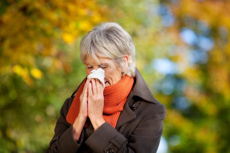 Can seasonal allergies cause itchy skin